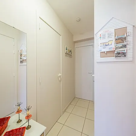 Beachside W Terrace, Cleaning Included Apartment