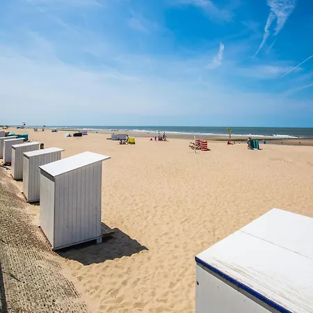 Beachside W Terrace, Cleaning Included Middelkerke